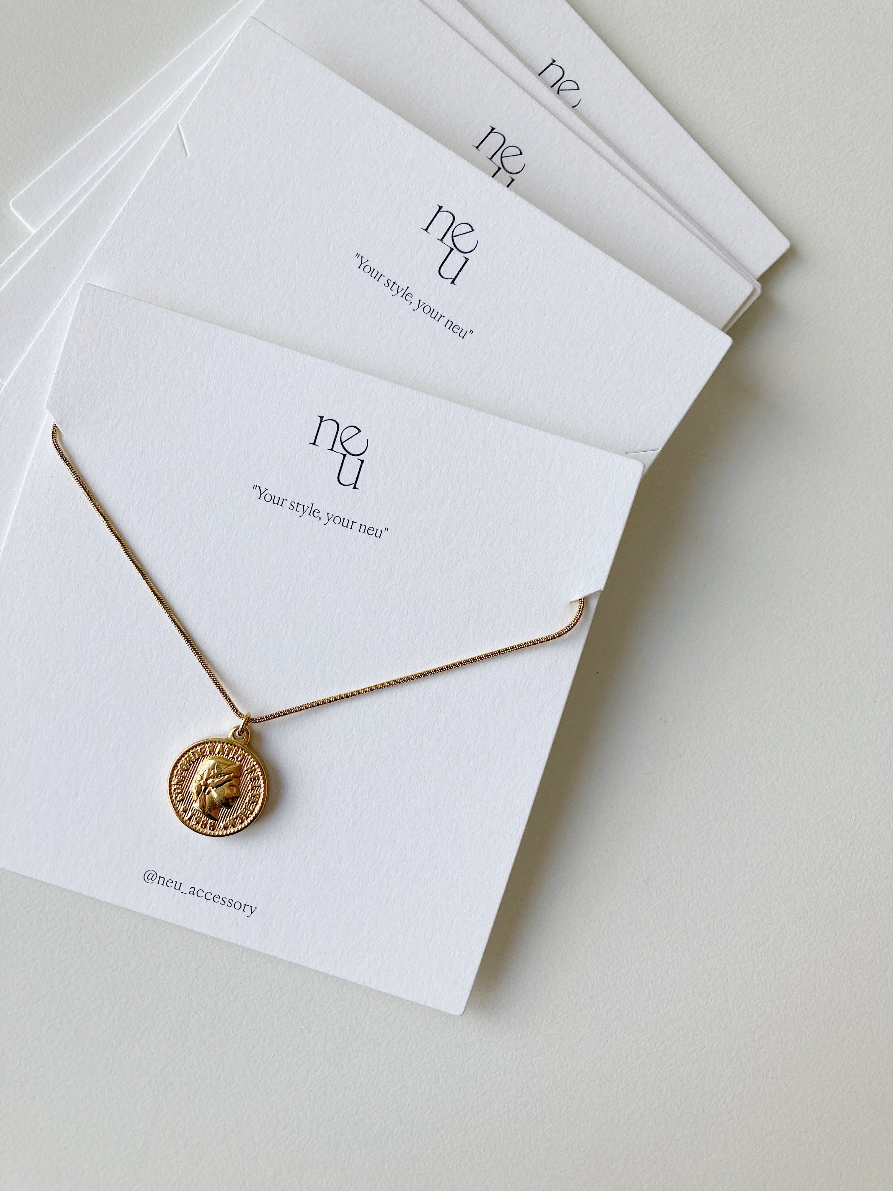 アクセサリーブランドさまのロゴマーク、ペーパーアイテムデザイン